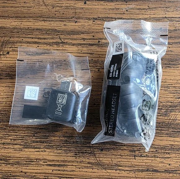 Samsung Galaxy S10E and Otterbox Defender Pro Bundle